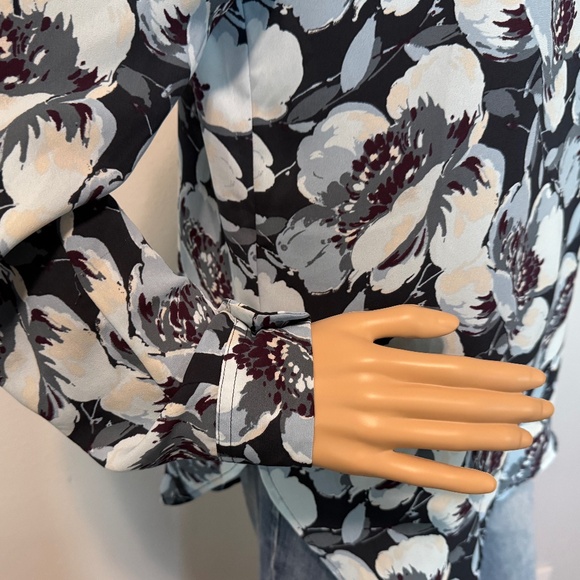 LOFT Women’s Top (Size S) - Picture 5 of 14